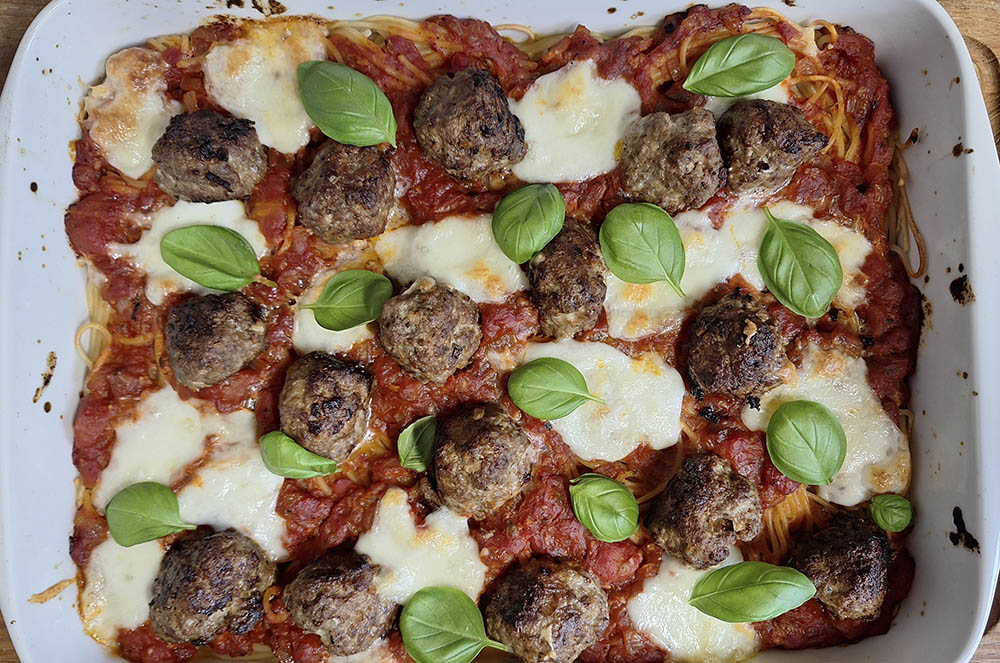 Spaghetti med tomatsovs og italienske k�dboller