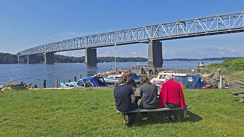 Frokost ved den gamle Lilleb�ltsbro