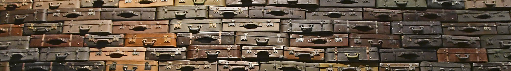 V�g af kufferter p� Museum for anden verdenskrig i Gdansk