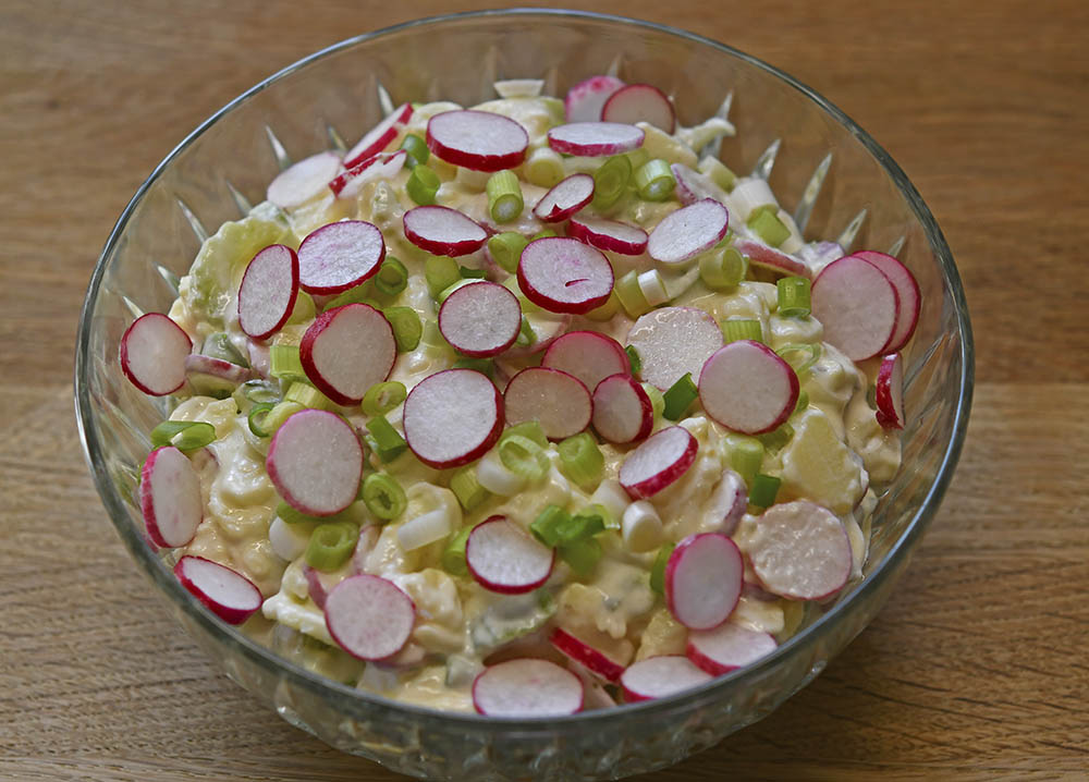 Kartoffelsalat med radiser